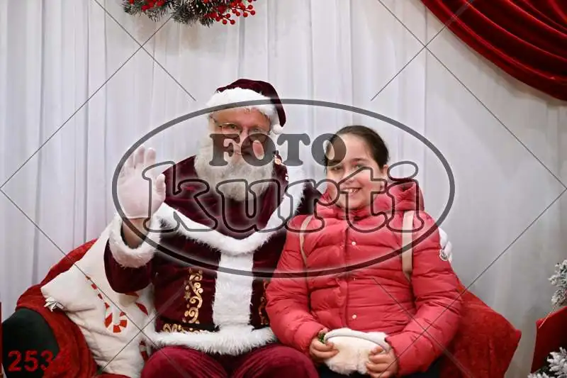 20.12. 15 00 DO 20 00 2 - FotoKurti