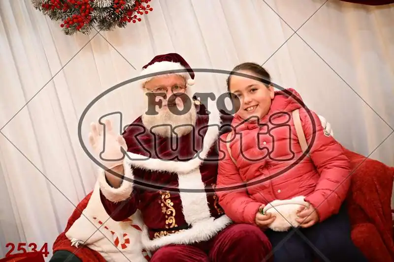 20.12. 15 00 DO 20 00 3 - FotoKurti