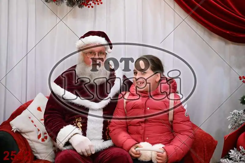 20.12. 15 00 DO 20 00 8 - FotoKurti