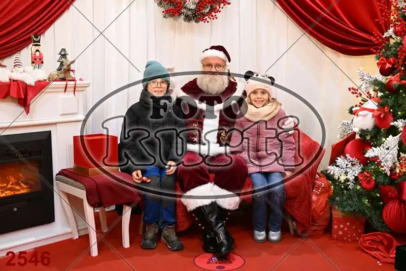 20.12. 15 00 DO 20 00 11 - FotoKurti