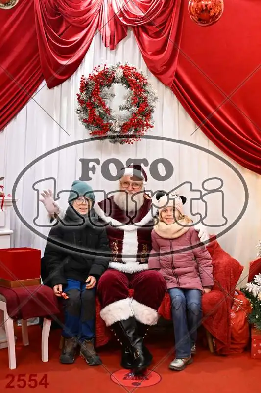 20.12. 15 00 DO 20 00 6 - FotoKurti