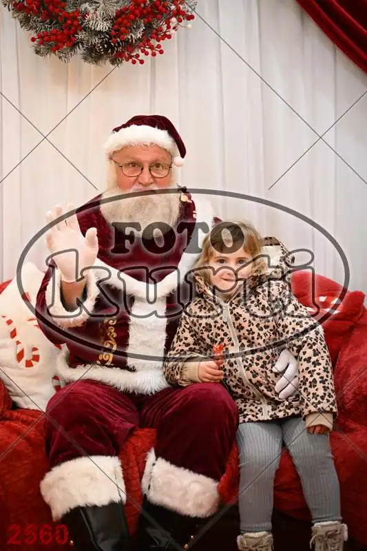 20.12. 15 00 DO 20 00 10 - FotoKurti