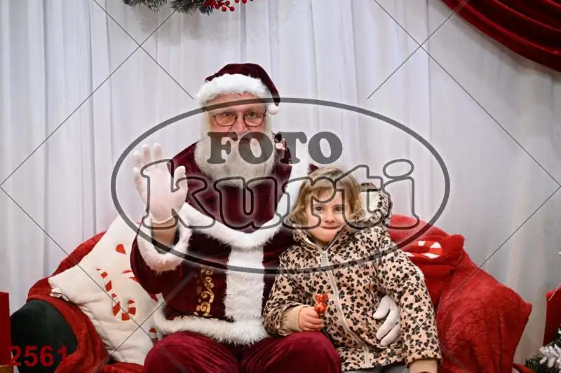 20.12. 15 00 DO 20 00 11 - FotoKurti