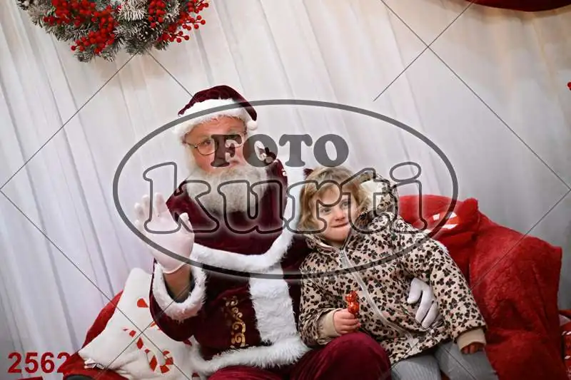 20.12. 15 00 DO 20 00 12 - FotoKurti