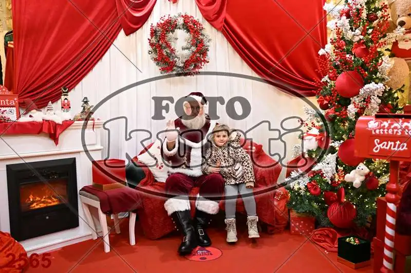 20.12. 15 00 DO 20 00 3 - FotoKurti