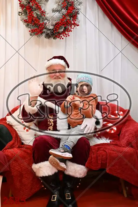 20.12. 15 00 DO 20 00 10 - FotoKurti