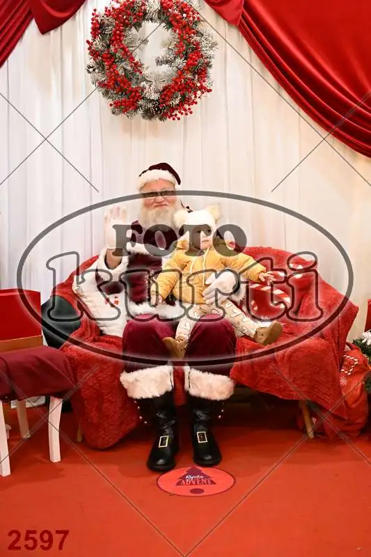 20.12. 15 00 DO 20 00 10 - FotoKurti