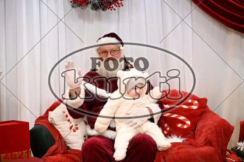20.12. 15 00 DO 20 00 10 - FotoKurti