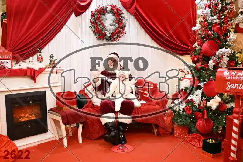 20.12. 15 00 DO 20 00 11 - FotoKurti