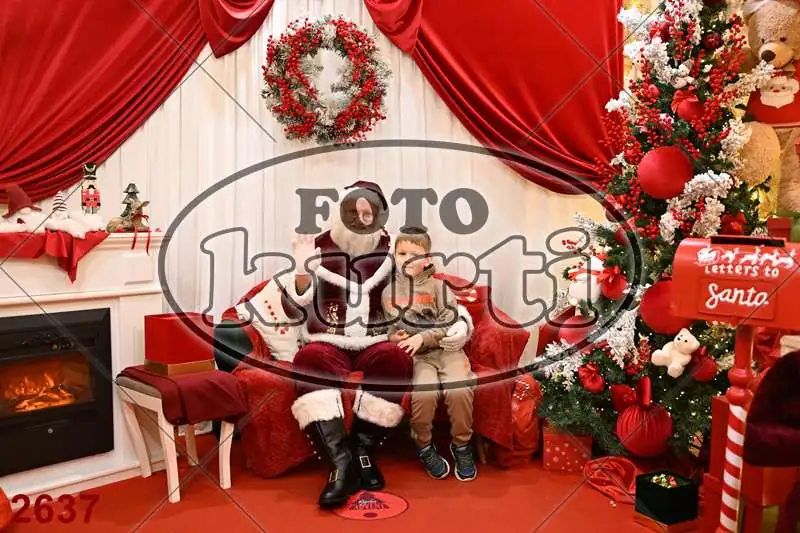 20.12. 15 00 DO 20 00 2 - FotoKurti
