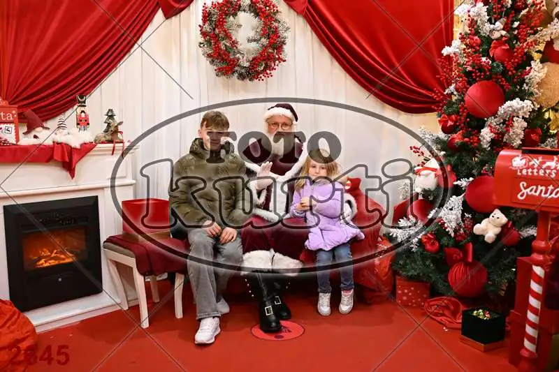 20.12. 15 00 DO 20 00 10 - FotoKurti