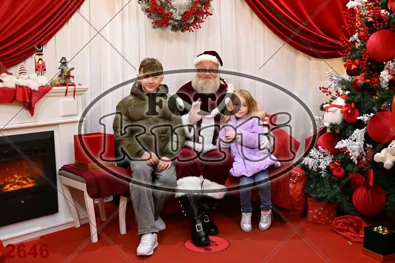 20.12. 15 00 DO 20 00 11 - FotoKurti