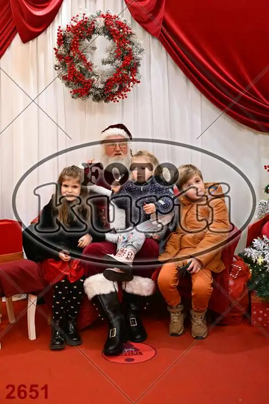 20.12. 15 00 DO 20 00 4 - FotoKurti