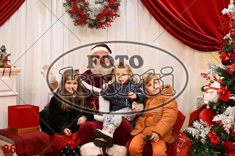 20.12. 15 00 DO 20 00 7 - FotoKurti