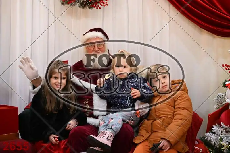 20.12. 15 00 DO 20 00 8 - FotoKurti
