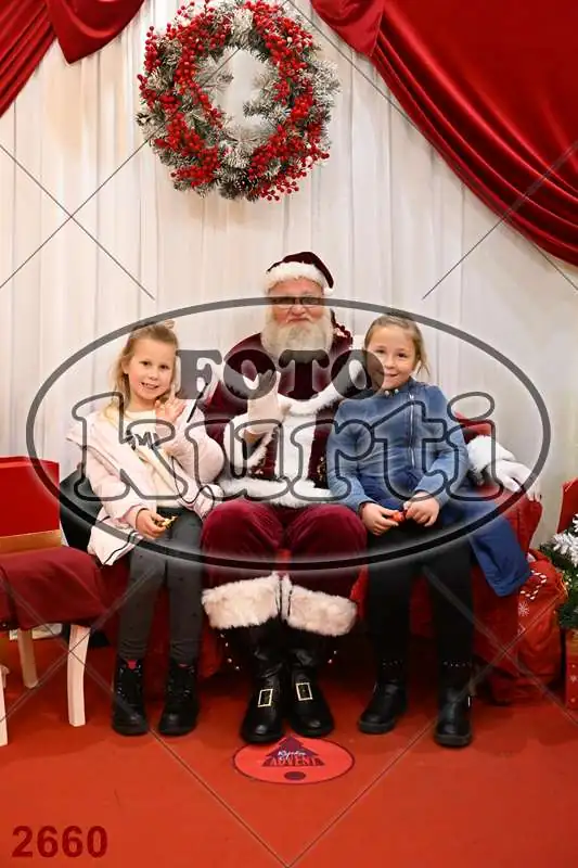 20.12. 15 00 DO 20 00 1 - FotoKurti