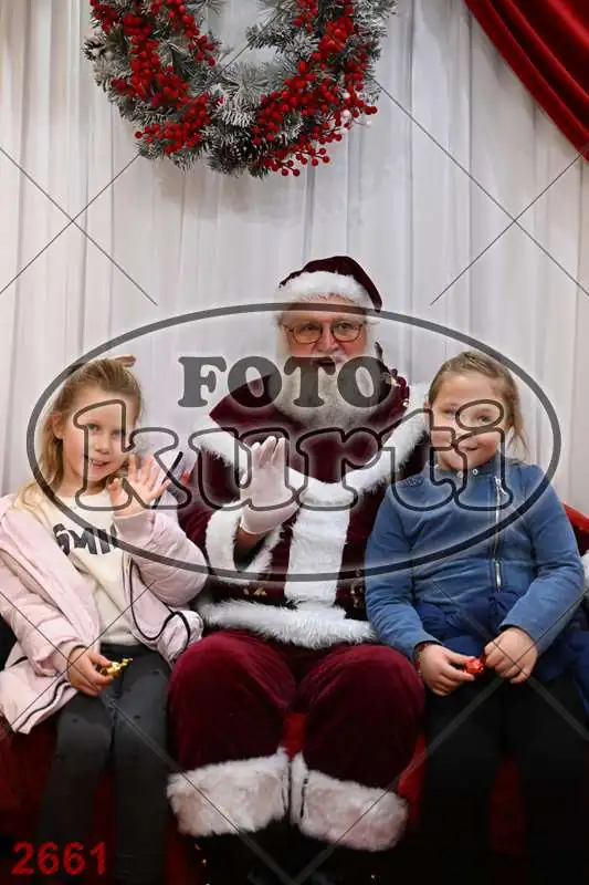20.12. 15 00 DO 20 00 2 - FotoKurti