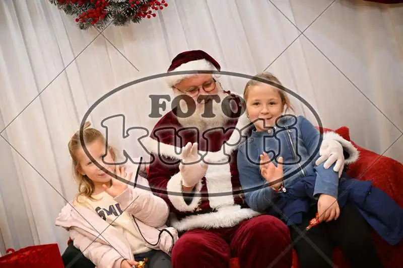 20.12. 15 00 DO 20 00 4 - FotoKurti