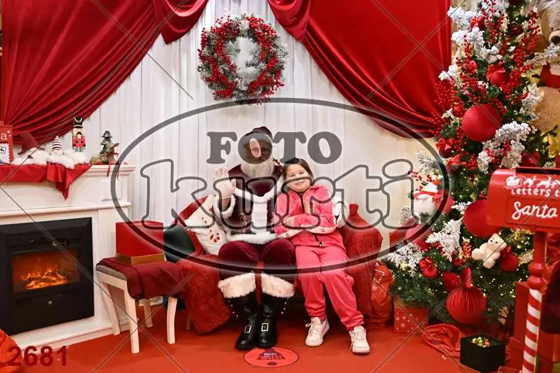 20.12. 15 00 DO 20 00 10 - FotoKurti