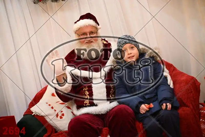 20.12. 15 00 DO 20 00 11 - FotoKurti