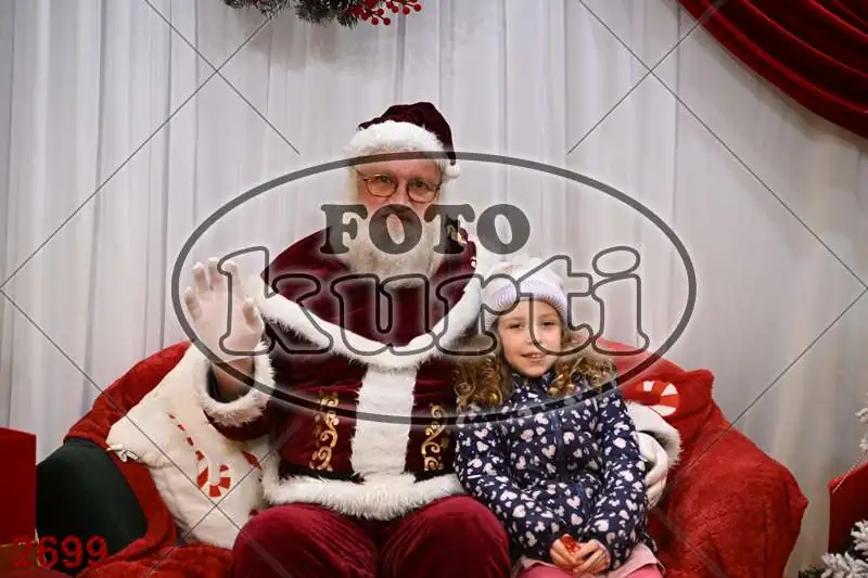 20.12. 15 00 DO 20 00 4 - FotoKurti