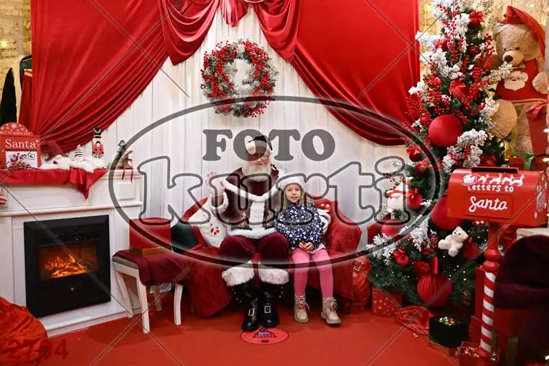 20.12. 15 00 DO 20 00 9 - FotoKurti