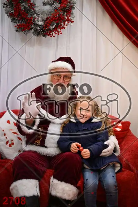 20.12. 15 00 DO 20 00 1 - FotoKurti
