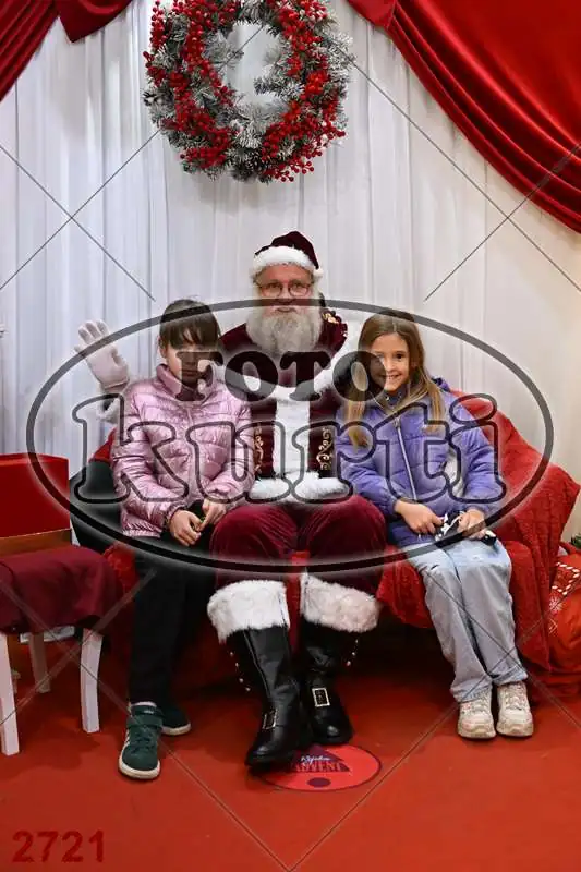 20.12. 15 00 DO 20 00 2 - FotoKurti