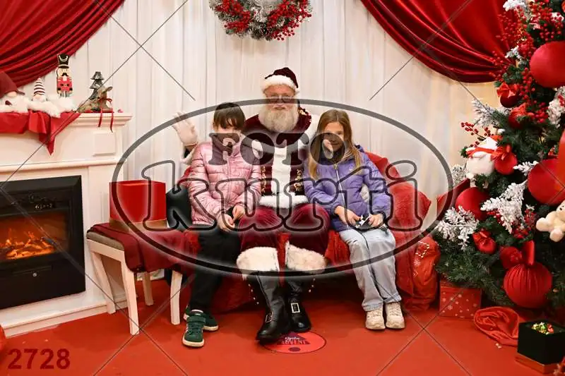 20.12. 15 00 DO 20 00 9 - FotoKurti
