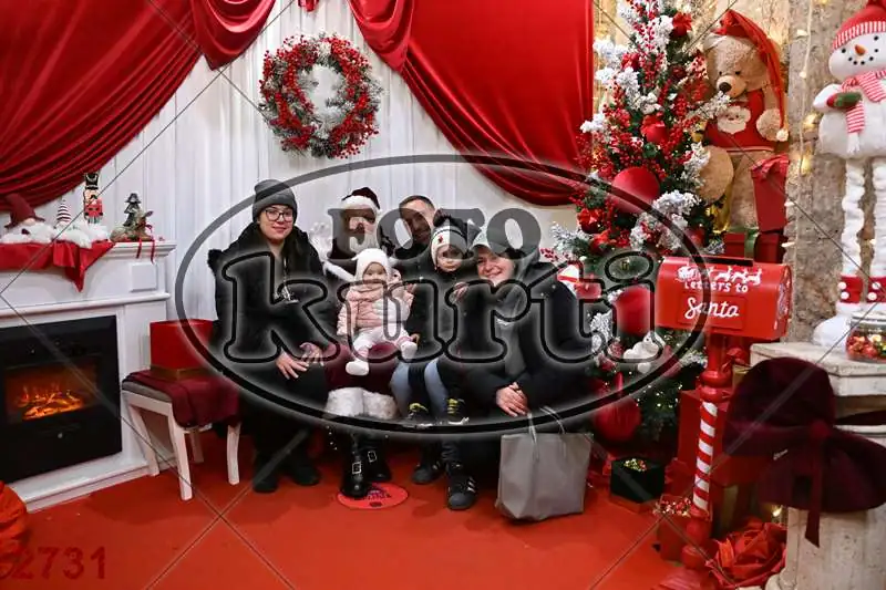 20.12. 15 00 DO 20 00 12 - FotoKurti