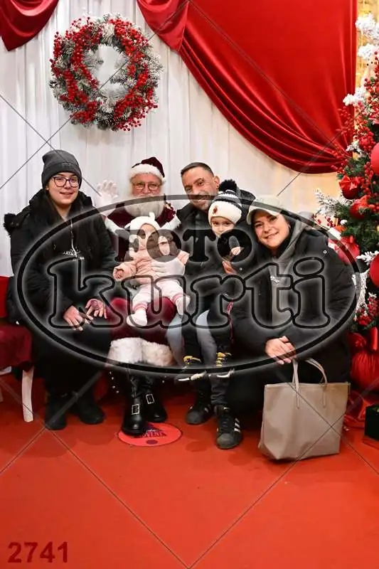 20.12. 15 00 DO 20 00 10 - FotoKurti