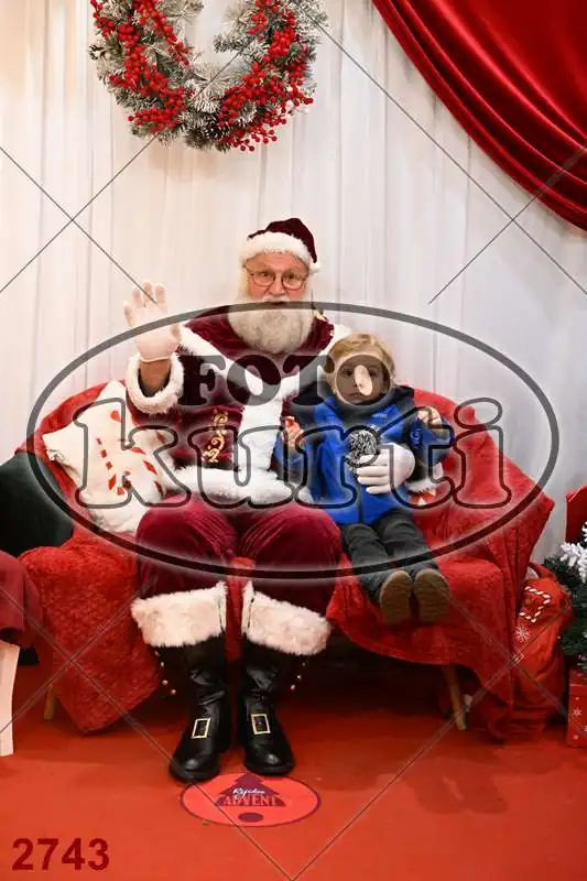 20.12. 15 00 DO 20 00 12 - FotoKurti
