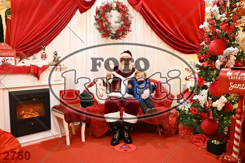 20.12. 15 00 DO 20 00 7 - FotoKurti