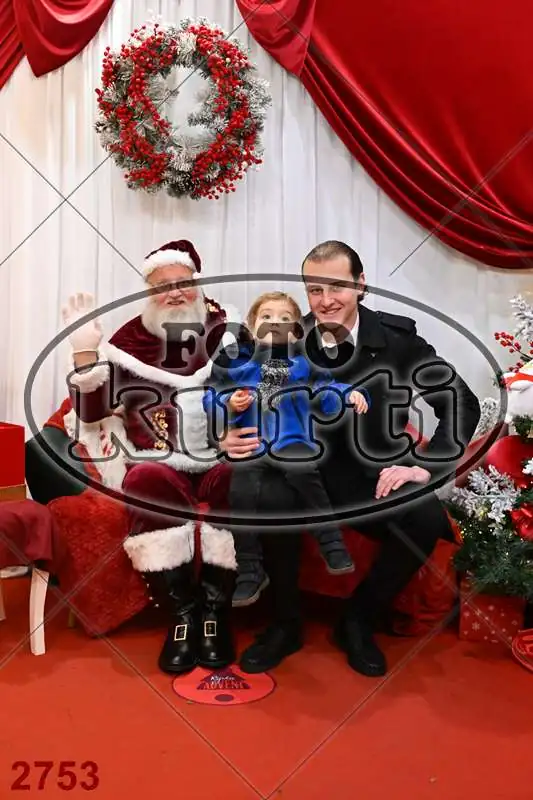 20.12. 15 00 DO 20 00 10 - FotoKurti