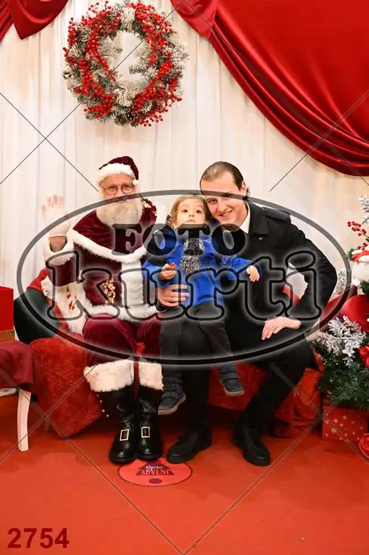 20.12. 15 00 DO 20 00 11 - FotoKurti