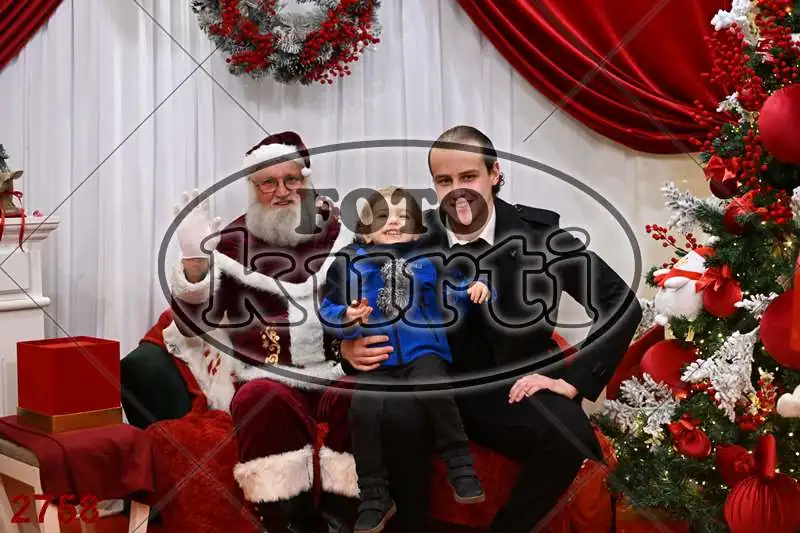 20.12. 15 00 DO 20 00 3 - FotoKurti