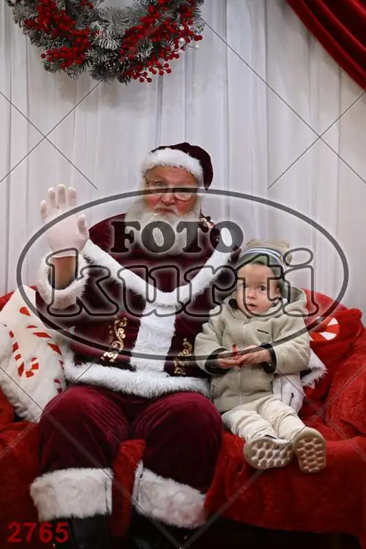 20.12. 15 00 DO 20 00 10 - FotoKurti
