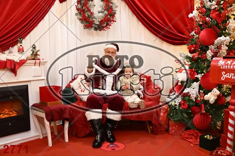 20.12. 15 00 DO 20 00 4 - FotoKurti