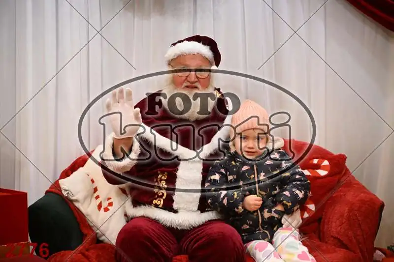 20.12. 15 00 DO 20 00 9 - FotoKurti