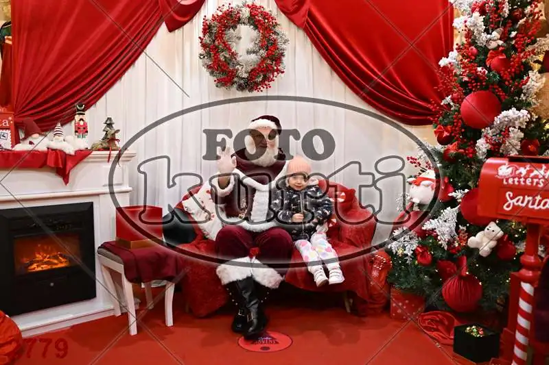 20.12. 15 00 DO 20 00 12 - FotoKurti