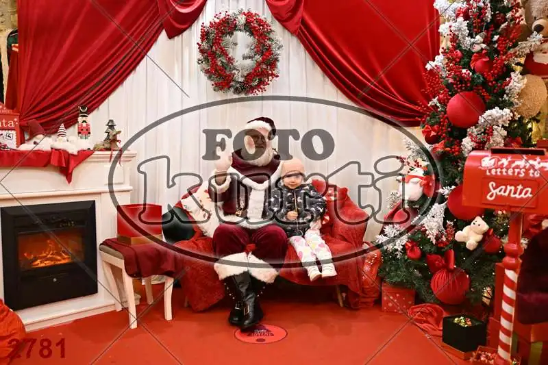 20.12. 15 00 DO 20 00 2 - FotoKurti