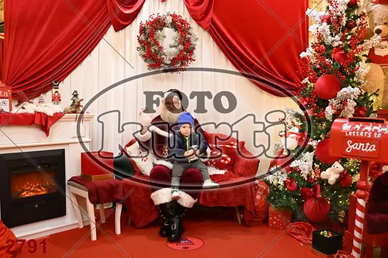 20.12. 15 00 DO 20 00 12 - FotoKurti