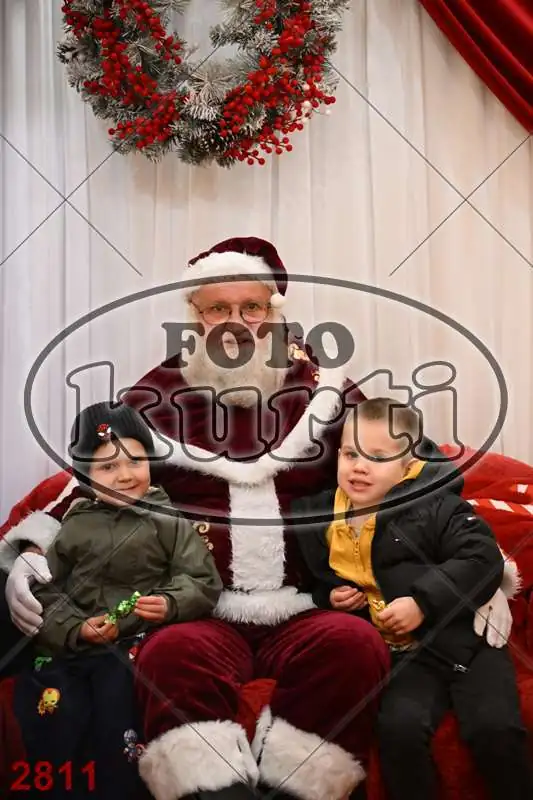 20.12. 15 00 DO 20 00 8 - FotoKurti