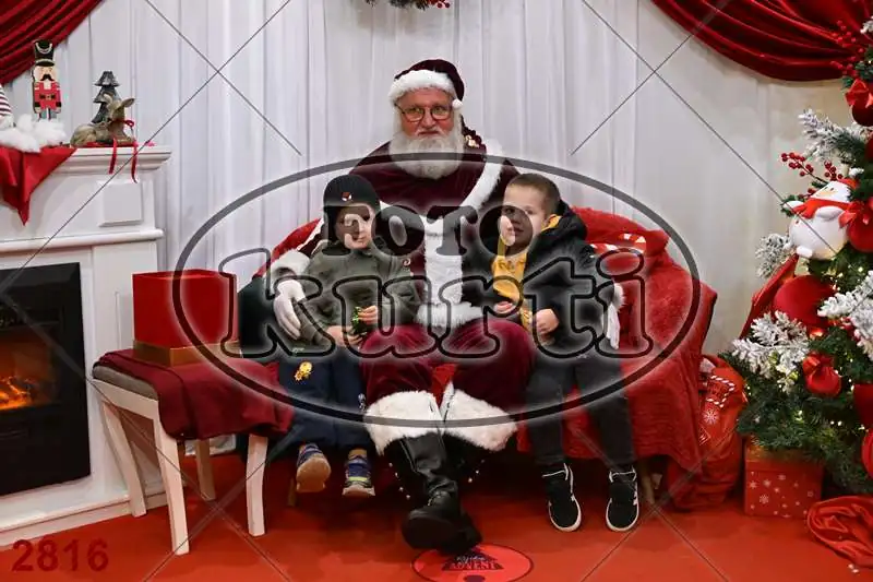 20.12. 15 00 DO 20 00 1 - FotoKurti