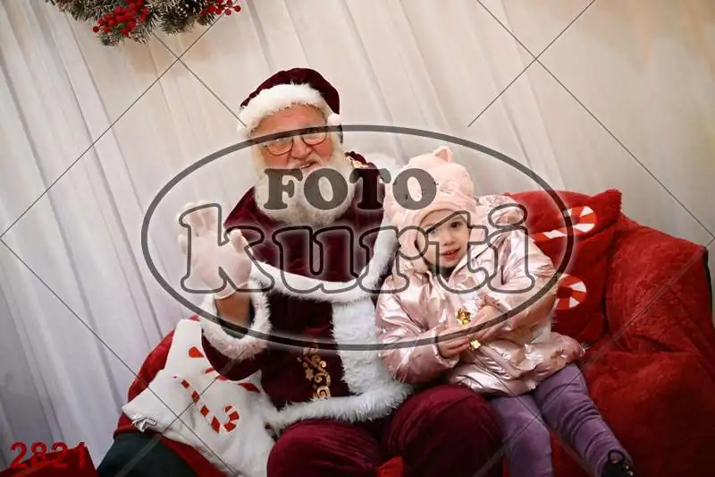 20.12. 15 00 DO 20 00 6 - FotoKurti