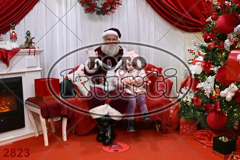 20.12. 15 00 DO 20 00 8 - FotoKurti