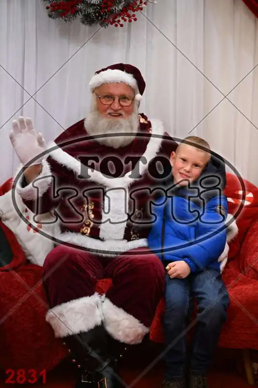 20.12. 15 00 DO 20 00 4 - FotoKurti