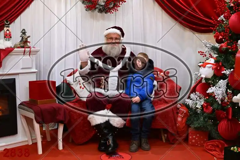 20.12. 15 00 DO 20 00 11 - FotoKurti