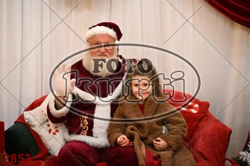20.12. 15 00 DO 20 00 2 - FotoKurti