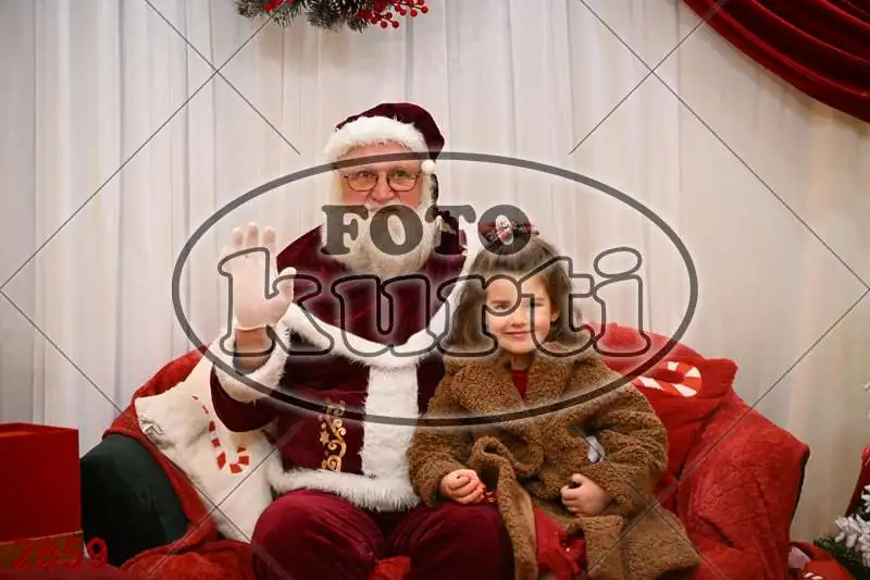20.12. 15 00 DO 20 00 8 - FotoKurti